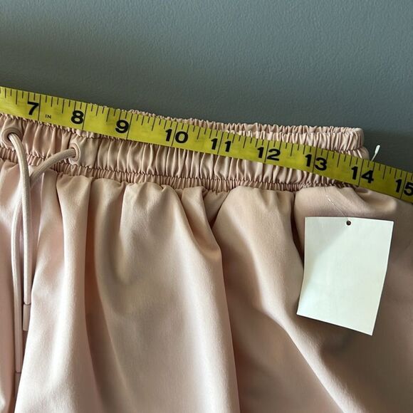 New Zella Soft Pink Elastic Shorts Size S - Picture 6 of 10